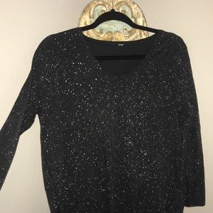 Long sleeve lulu lemon shirt!
